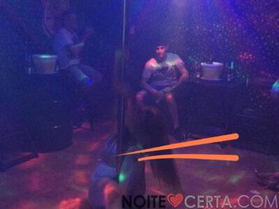 Pub e hostel le Sant - cabaret adulto