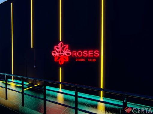 Roses Lounge